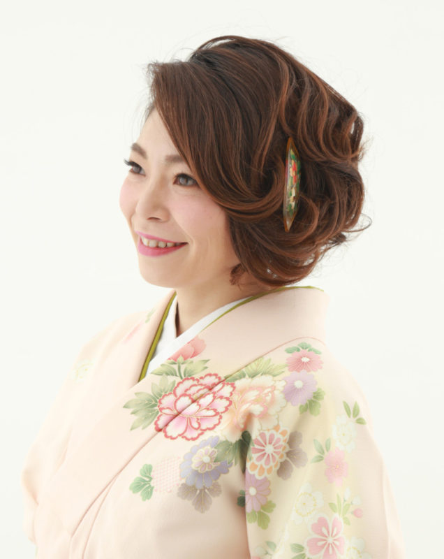 七五三のお母様 着物の時のヘアスタイルってどんな感じ 風のスタジオpastelアリオ鷲宮店 七五三スタッフブログ