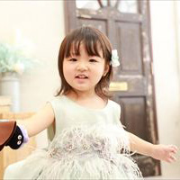 No.a001 にっこり笑顔